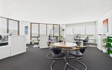 Office 2.5 rooms - image - 3