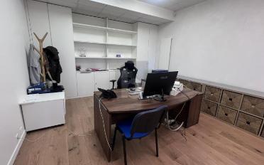 Bureau 3 pièces - image - 2
