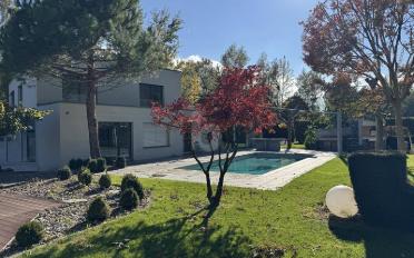 Villa 7.5 Zimmer - image - 2