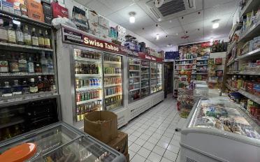 Commerce 2 pièces - image - 3