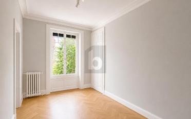 Apartment 8 rooms - image - 4