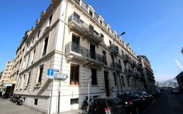 Bureau 4 pièces - image - 1