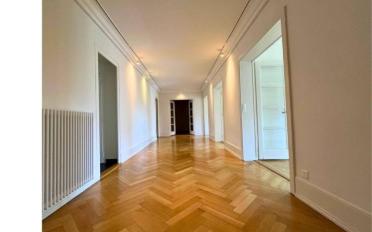 Apartment 8 rooms - image - 7