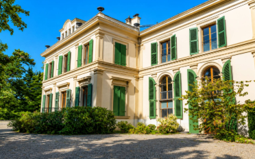 Villa 22 pièces - image - 10