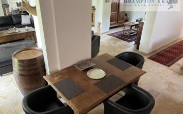 Villa 8 pièces - image - 11