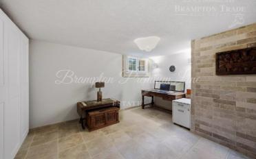 Villa 8 rooms - image - 12