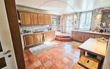 Single house 10 rooms - image - 7