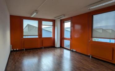 Office - image - 4