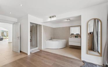 Single house 9 rooms - image - 12