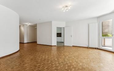 Apartment 4 rooms - image - 3