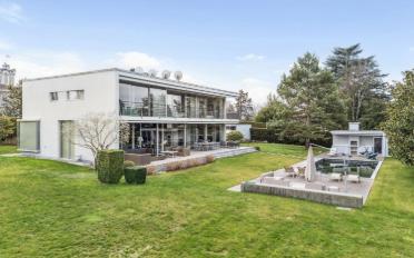 Single house 12 rooms - image - 2