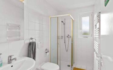 Villa 7.5 Zimmer - image - 4