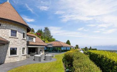 Villa 10 Zimmer - image - 1