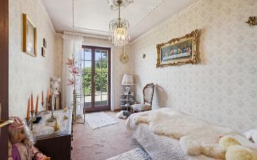 Single house 8.5 rooms - image - 8