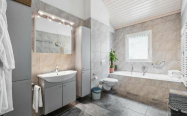 Doppeleinfamilienhaus 7.5 Zimmer - image - 6