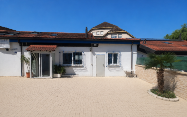 Single house 8 rooms - image - 3