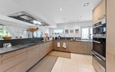 Single house 9 rooms - image - 6