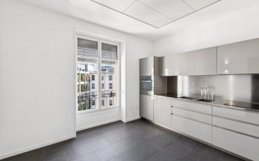 Office - image - 8