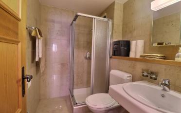 Apartment 4 rooms - image - 11
