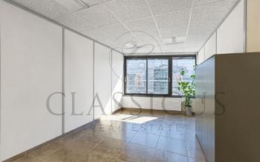 Office - image - 12