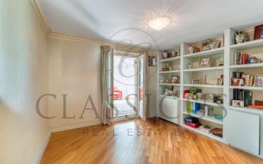Apartment 8 rooms - image - 9