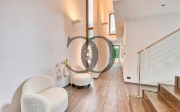 Villa 9.5 Zimmer - image - 1