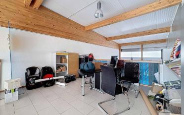 Commercial - image - 5