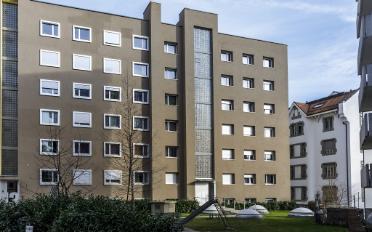 Place souterraine - image - 2