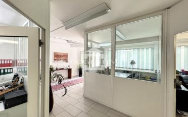 Office - image - 11