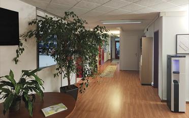 Office - image - 4