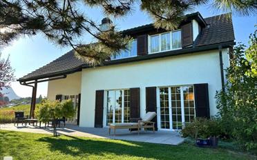 Einfamilienhaus 7.5 Zimmer - image - 3