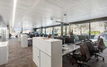 Office - image - 5