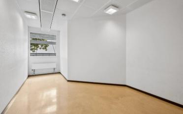 Office - image - 7