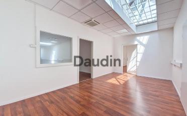 Bureau - image - 2