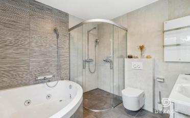Maison 8.5 pièces - image - 13