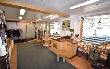 Commercial - image - 5