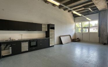 Commercial - image - 9