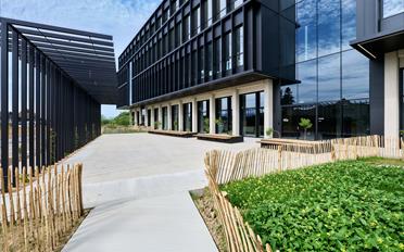 Office - image - 10
