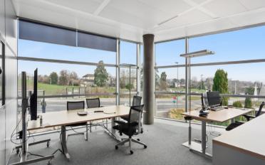 Office - image - 4
