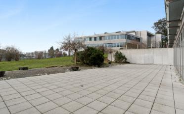 Office - image - 10