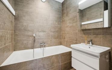 Apartment 4 rooms - image - 6