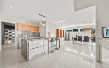 Apartment 9 rooms - image - 8