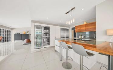 Apartment 9 rooms - image - 5