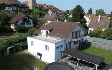 Maison 8 pièces - image - 2