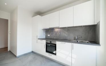 Apartment 4 rooms - image - 11