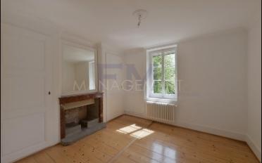 Maison contiguë 10 pièces - image - 4