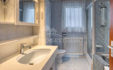 Residential building 8.5 rooms - image - 5