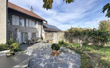 Single house 8 rooms - image - 2