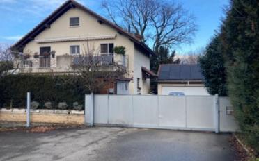 Einfamilienhaus 7.5 Zimmer - image - 1