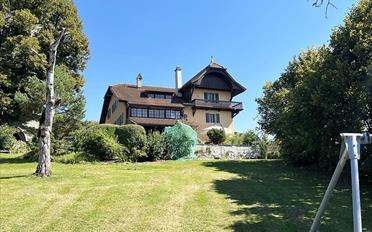 Single house 12 rooms - image - 1